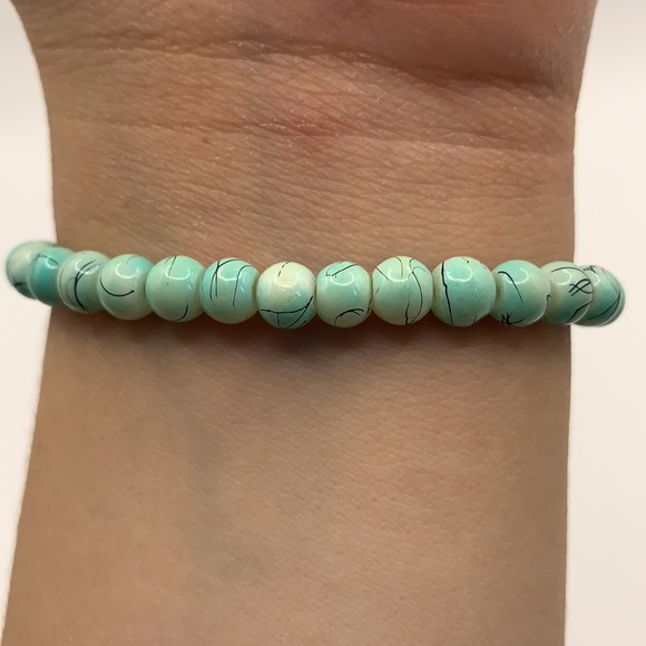 Hand of Fatima Beaded Necklace - Picture 3 of 9